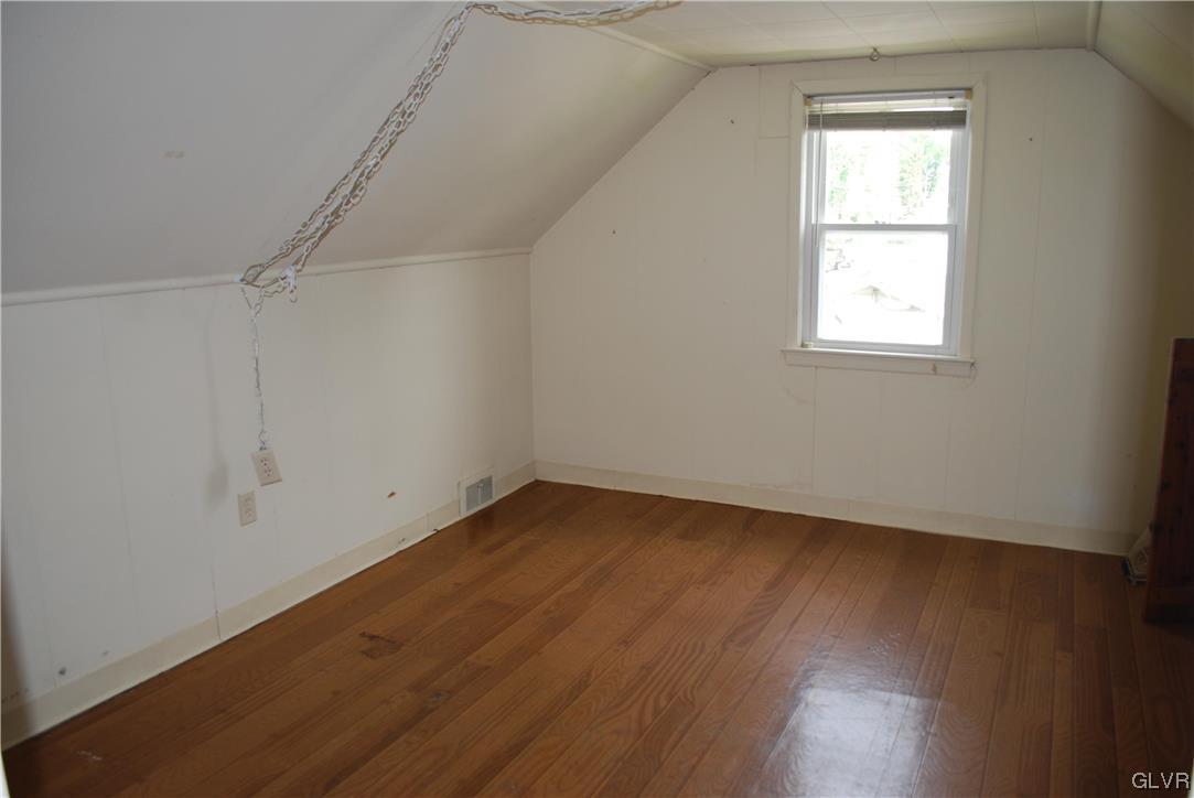 815 Stones Crossing Road Easton, PA 18045 - Photo 9 of 17 2nd Bedroom