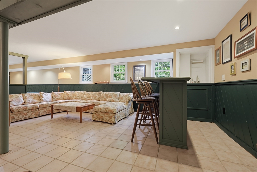 110 Chipper Hill Road Northbridge, MA 01534 - Photo 15 of 40