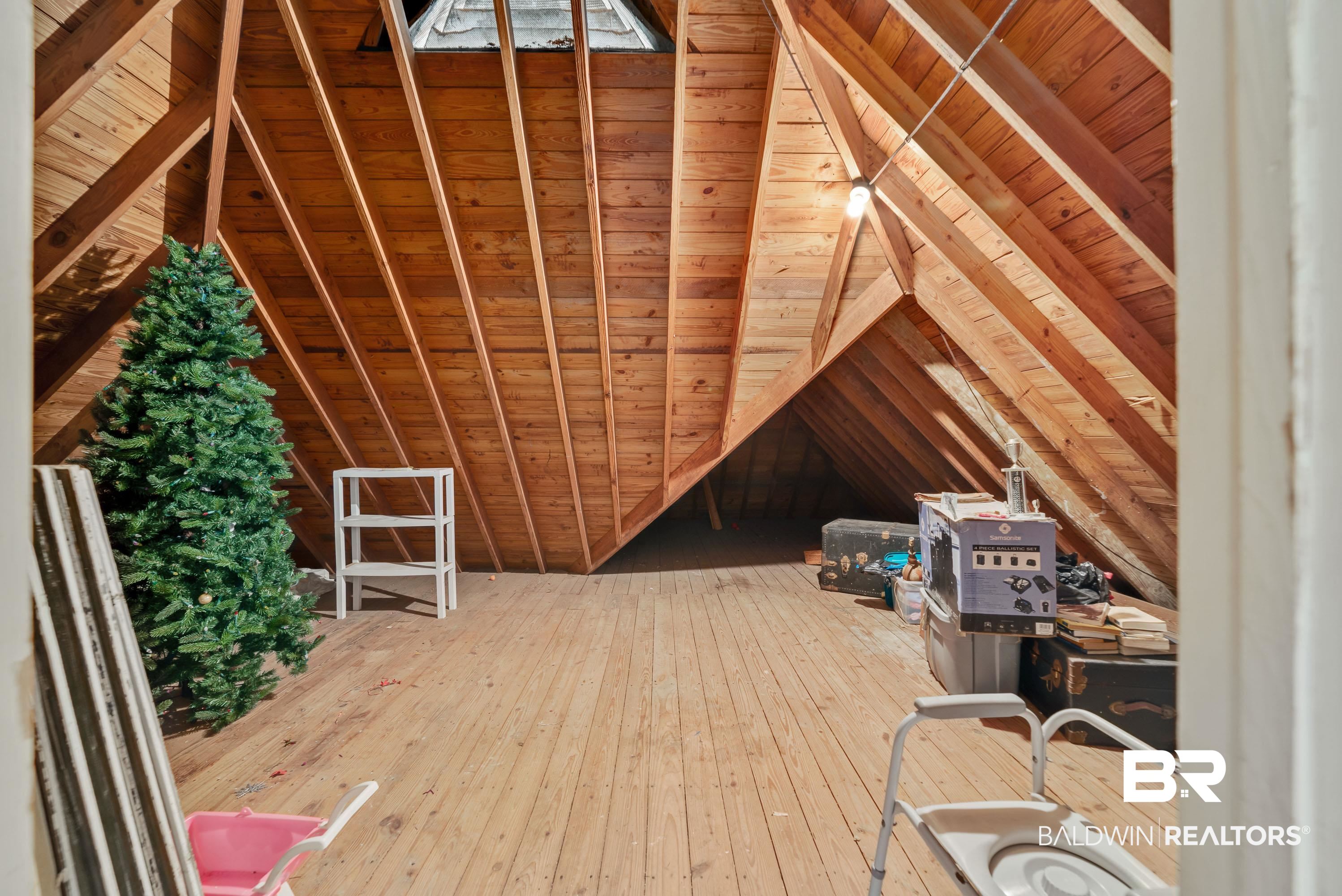 516 West Laurel Avenue Foley, AL 36535 - Photo 35 of 44 Attic