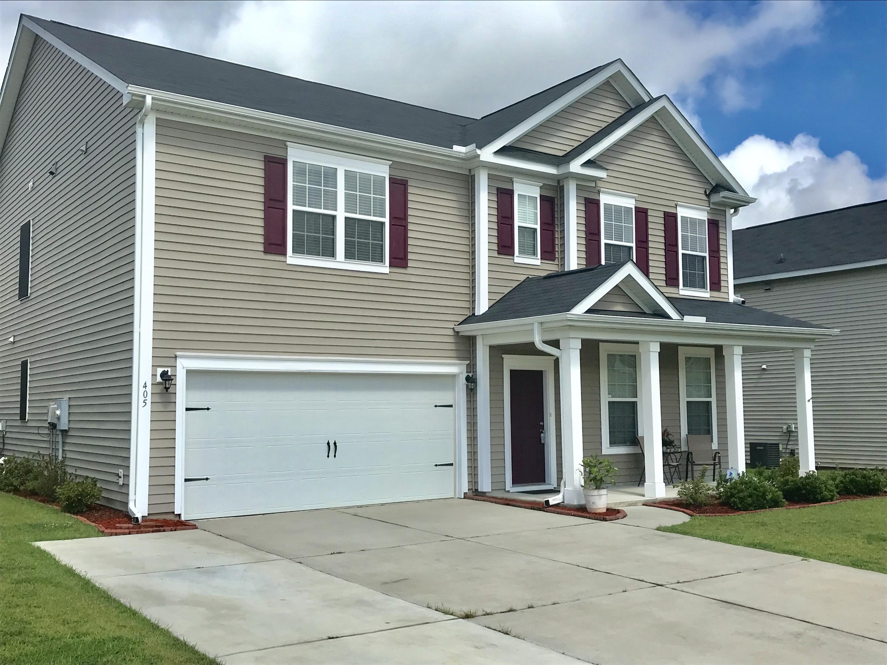 405 Forest Hills Road Summerville, SC 29486 - Photo 2 of 16 BACE14FF-0D8A-4534-842C-4FFCE7BAB11B