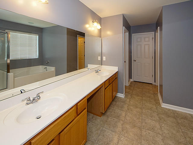 405 Forest Hills Road Summerville, SC 29486 - Photo 11 of 16 C76C5DE0-EBE1-4977-B484-CD7D27AF5031