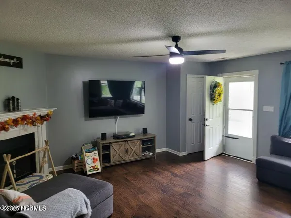 $1,850 | 124 Villa Park Drive, Hubert, NC 28539