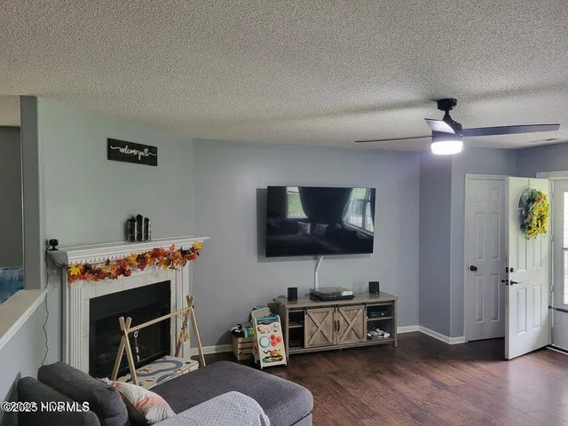 $1,850 | 124 Villa Park Drive, Hubert, NC 28539