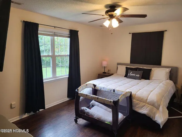 $1,850 | 124 Villa Park Drive, Hubert, NC 28539