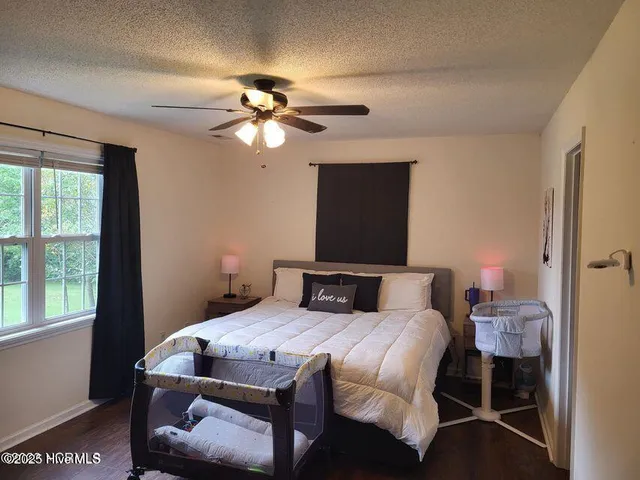 $1,850 | 124 Villa Park Drive, Hubert, NC 28539