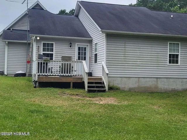 $1,850 | 124 Villa Park Drive, Hubert, NC 28539