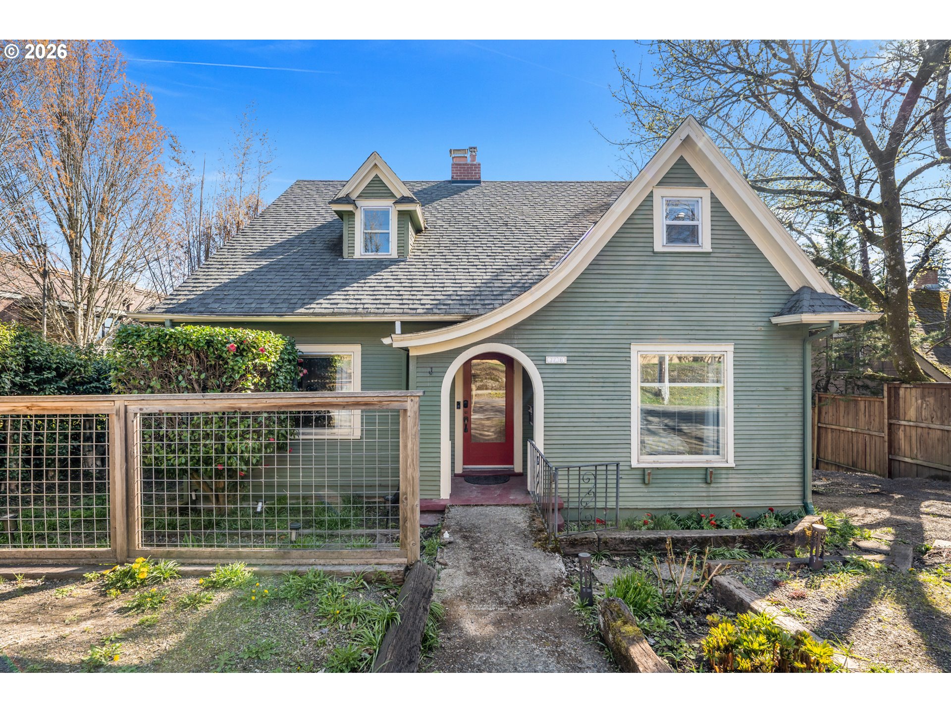 7738 Southwest 31st Avenue Portland, OR 97219 - Photo 1 of 30