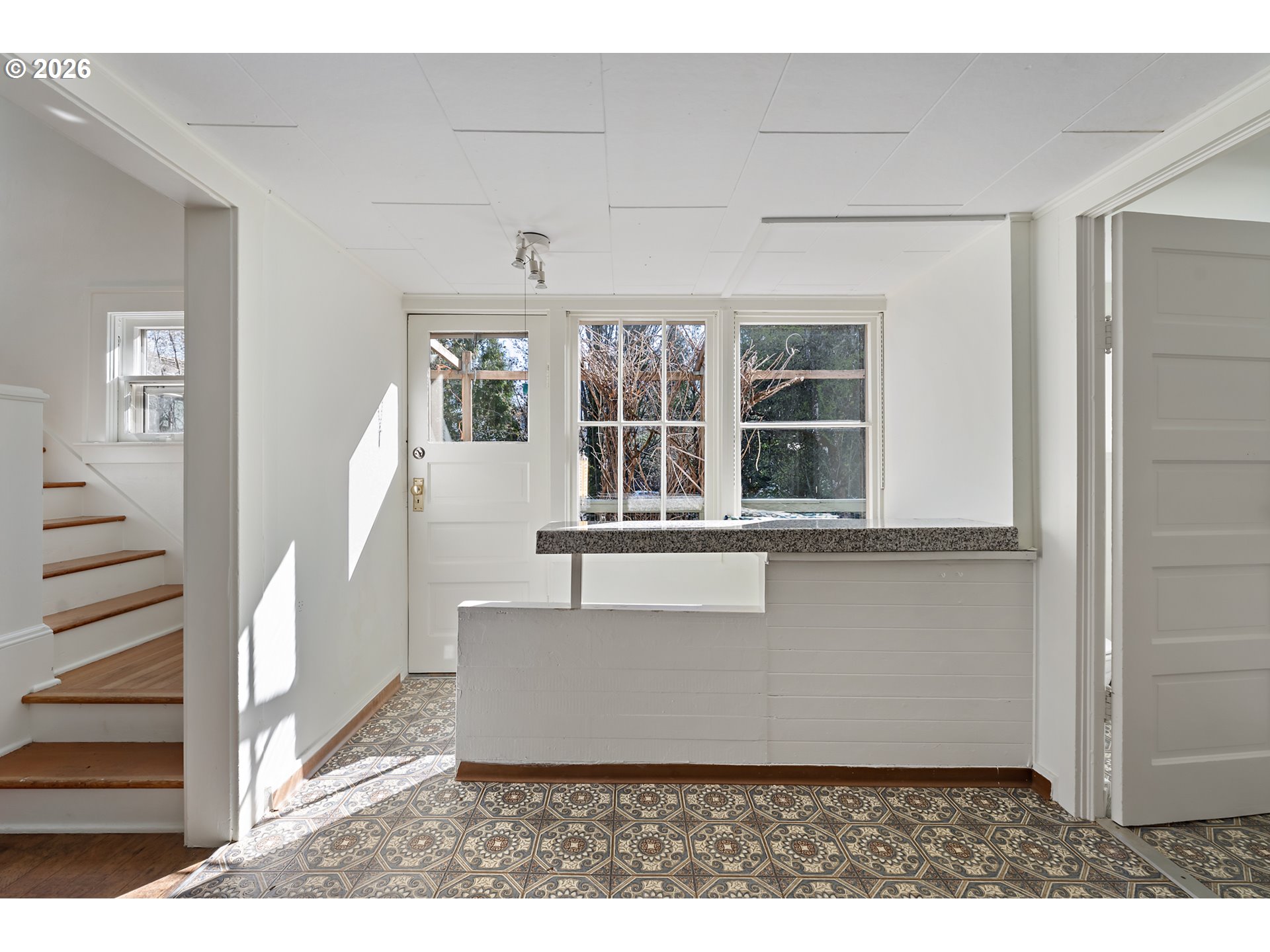 7738 Southwest 31st Avenue Portland, OR 97219 - Photo 11 of 30