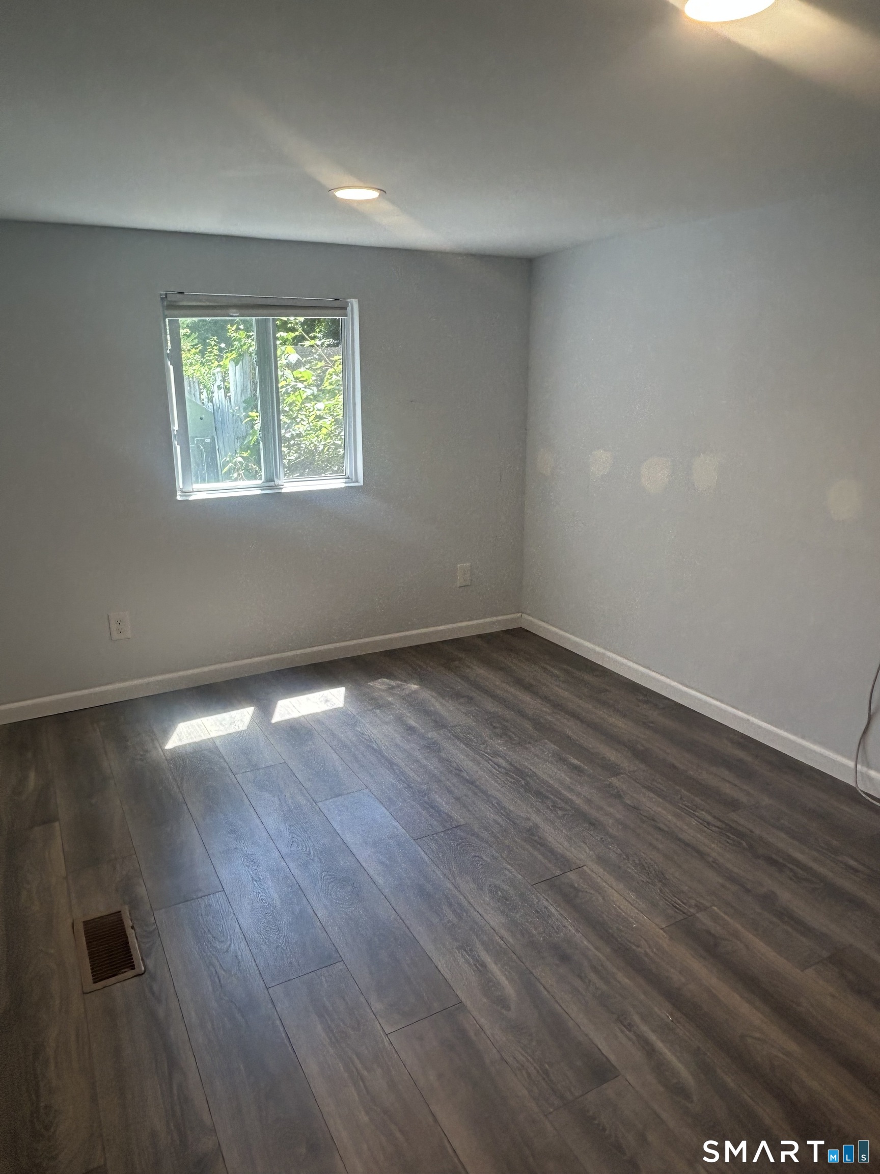139 Lewis Street Naugatuck, CT 06770 - Photo 9 of 16