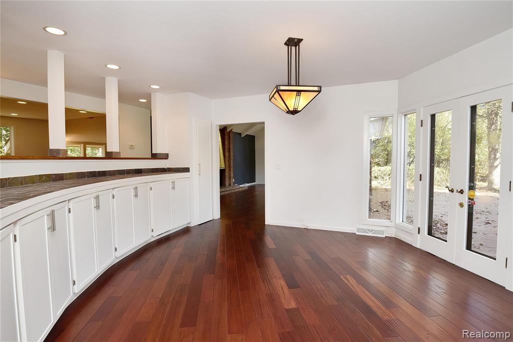 25310 Canterbury Road Franklin, MI 48025 - Photo 9 of 43