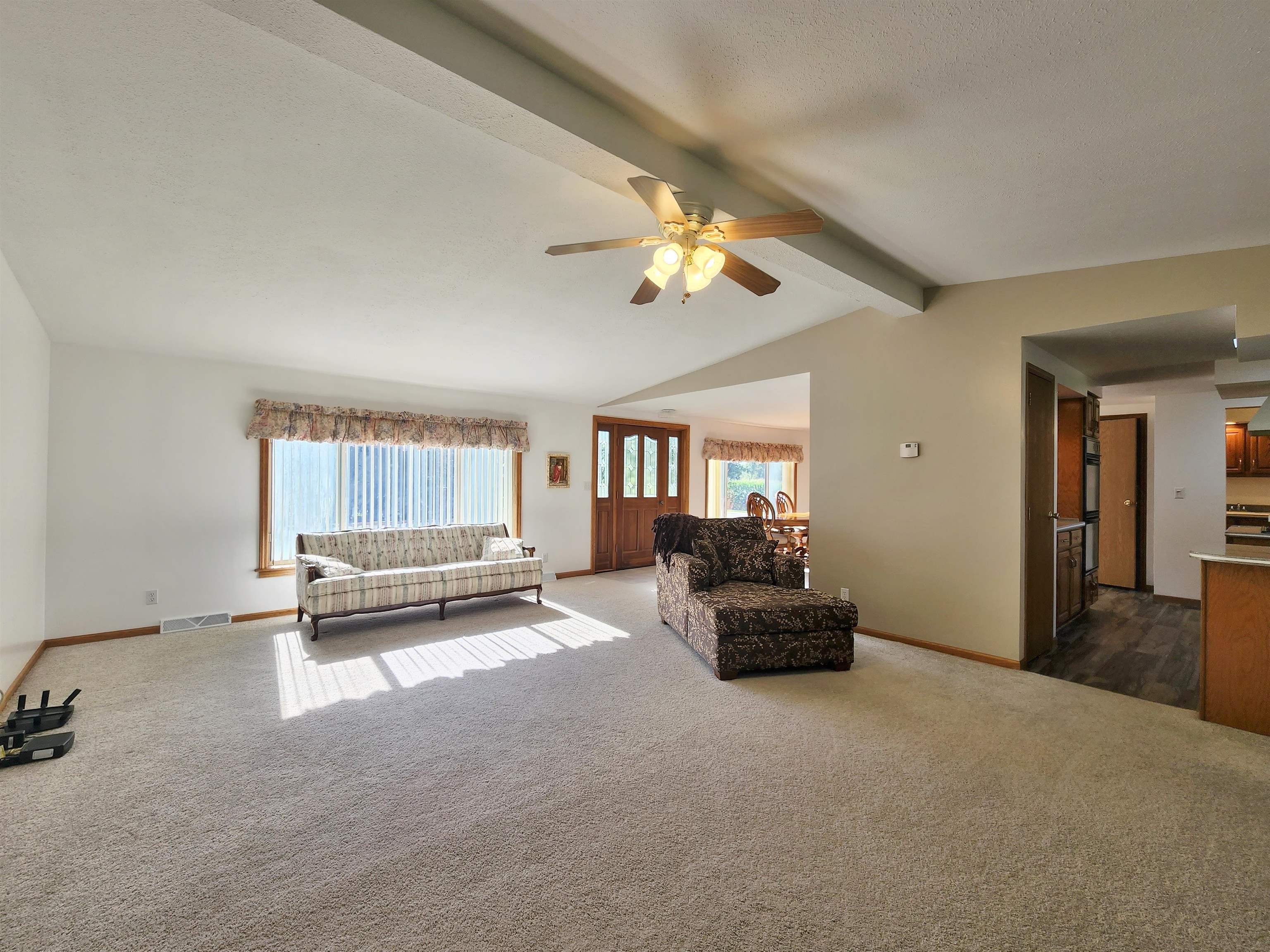 8105 North Grafton Road Alma, MI 48801 - Photo 9 of 43 1903493-8.JPG