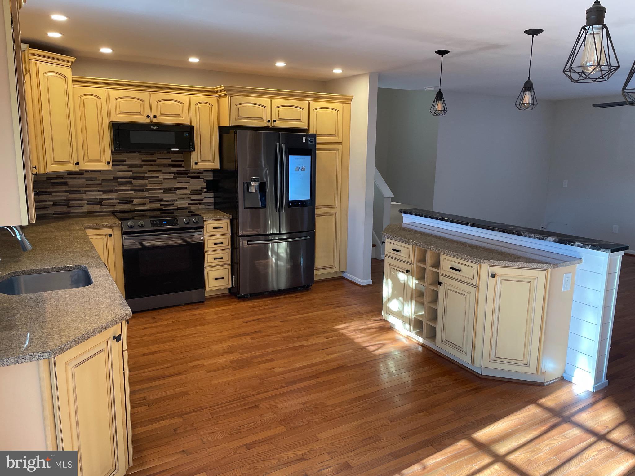 1095 Crestview Drive Annapolis, MD 21409 - Photo 11 of 30