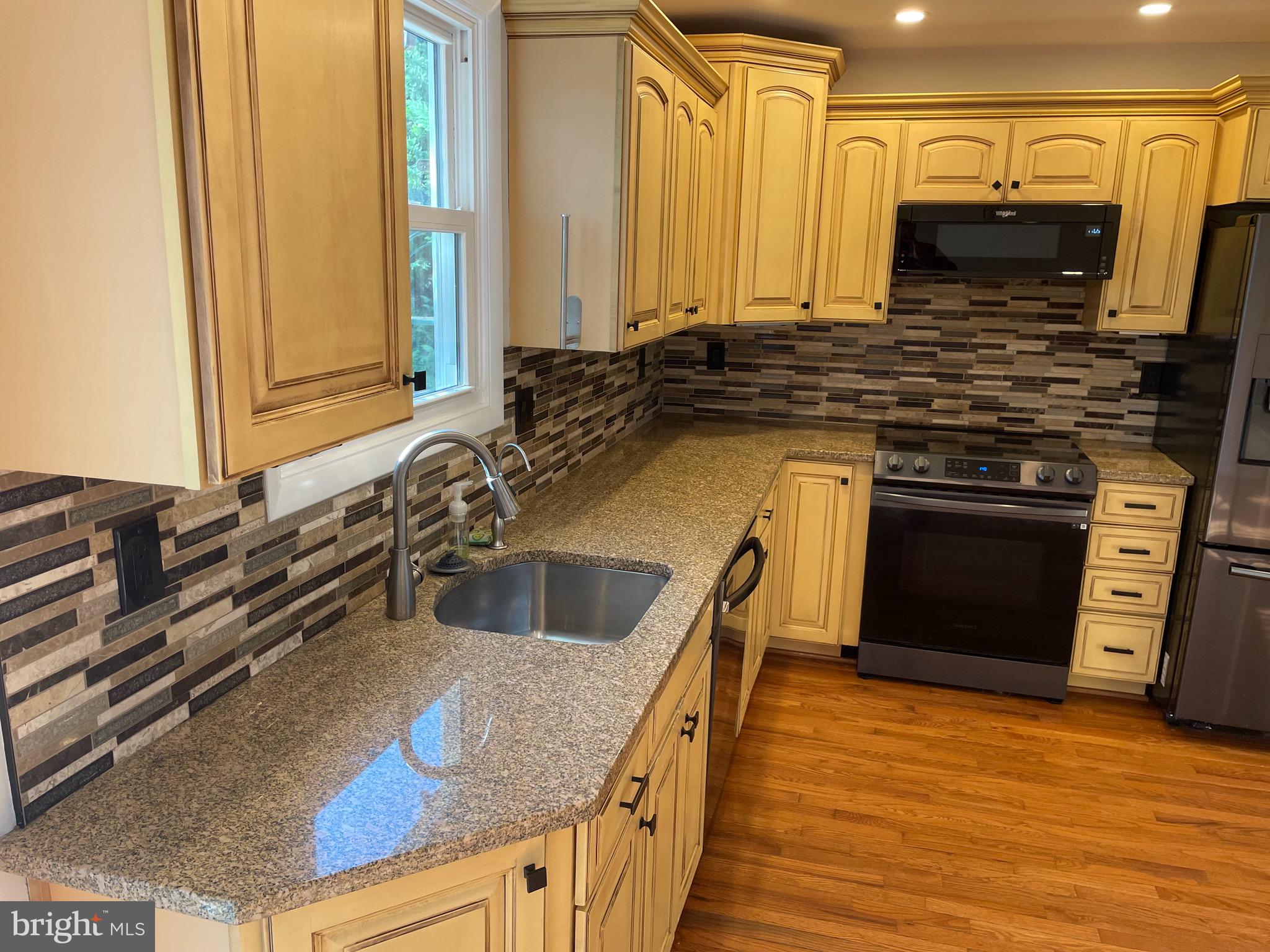 1095 Crestview Drive Annapolis, MD 21409 - Photo 15 of 30