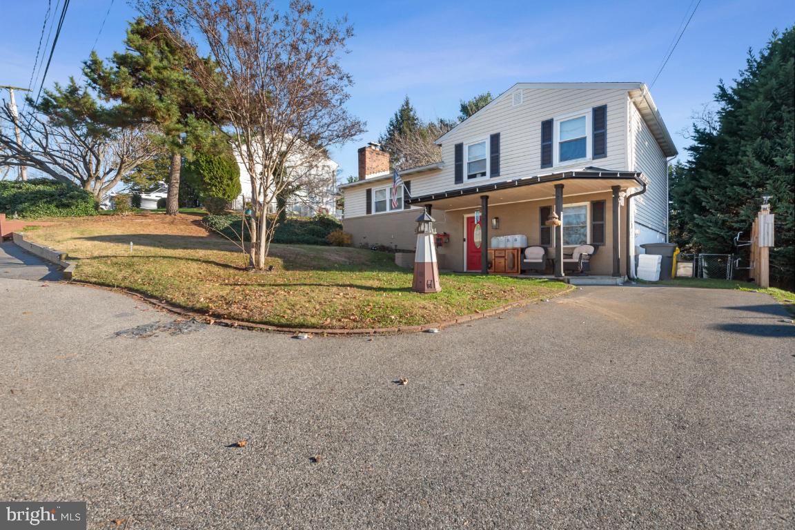 1095 Crestview Drive Annapolis, MD 21409 - Photo 4 of 30