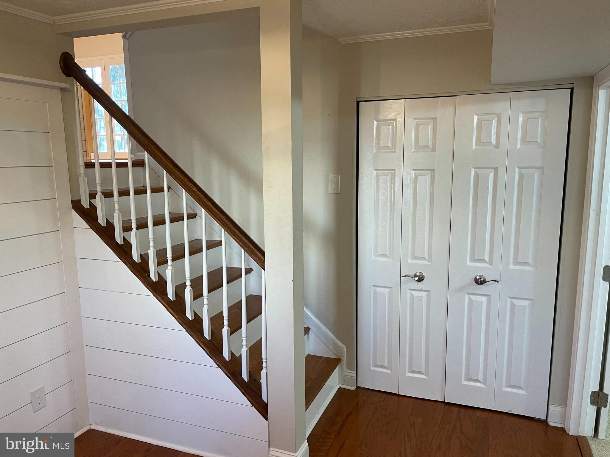 1095 Crestview Drive Annapolis, MD 21409 - Photo 6 of 30