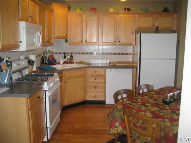 4045 Reeve Drive Bethlehem, PA 18020 - Photo 5 of 15 Gallery Image 5