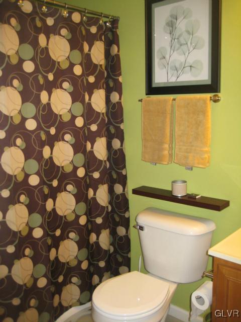4045 Reeve Drive Bethlehem, PA 18020 - Photo 8 of 15 Gallery Image 8