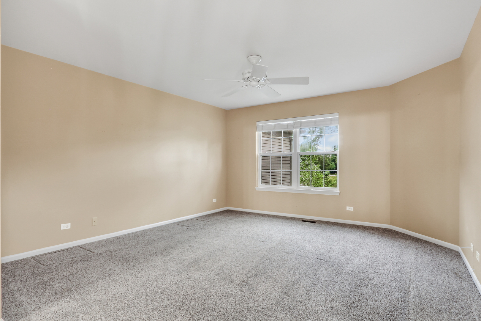 7029 South Stratton Lane, Unit 7029 Gurnee, IL 60031 - Photo 20 of 35