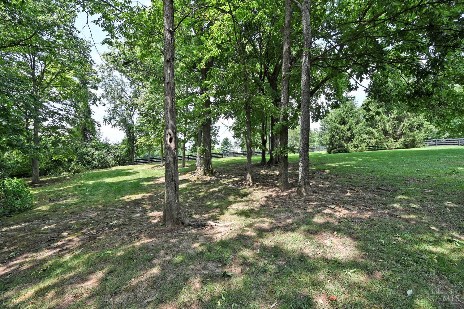 41 Locust Hill Road Cincinnati, OH 45245 - Photo 78 of 84 Gallery Image 78
