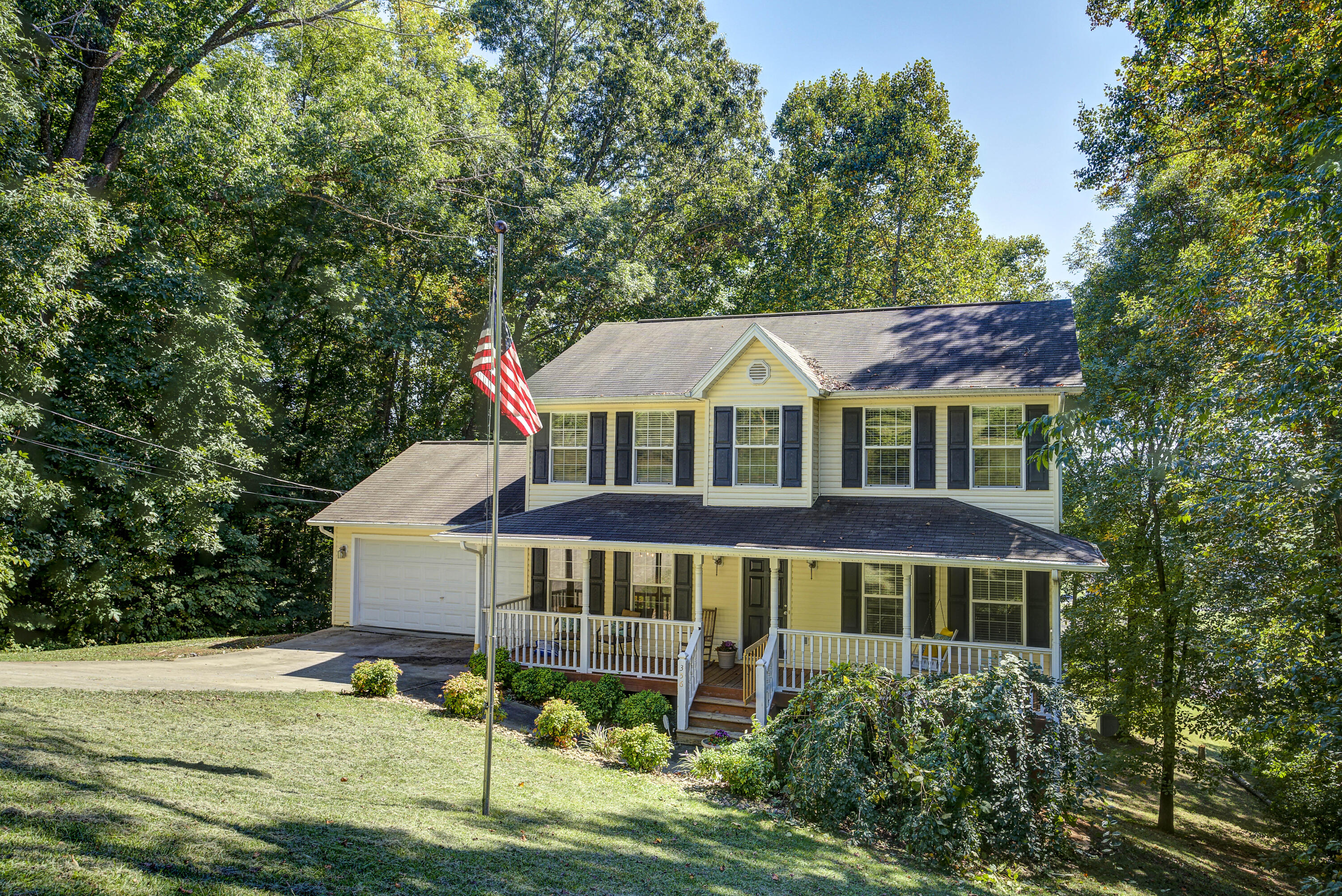 356 Webb Road Piney Flats, TN 37686 - Photo 2 of 34 Webb--41