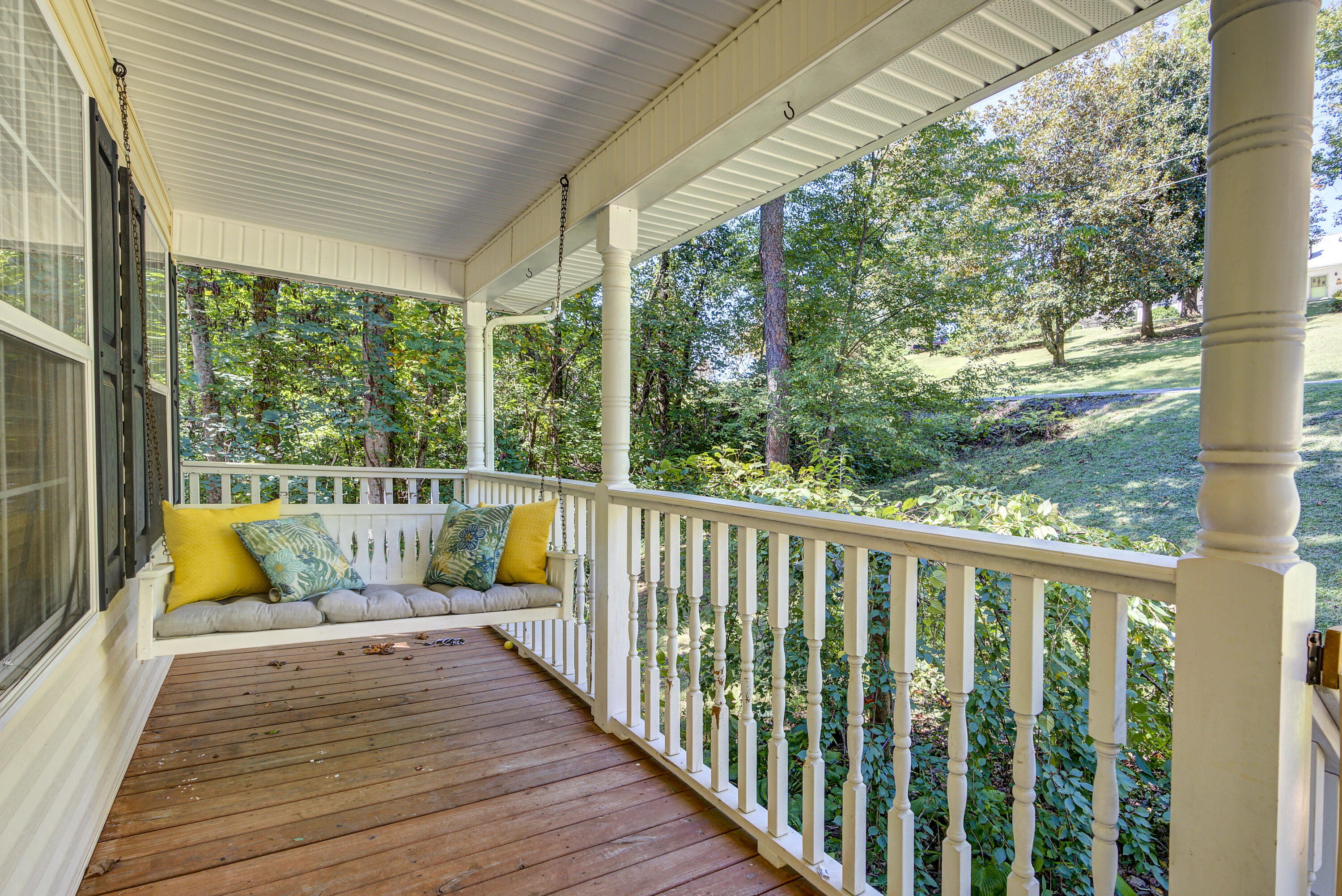 356 Webb Road Piney Flats, TN 37686 - Photo 3 of 34 Webb--38