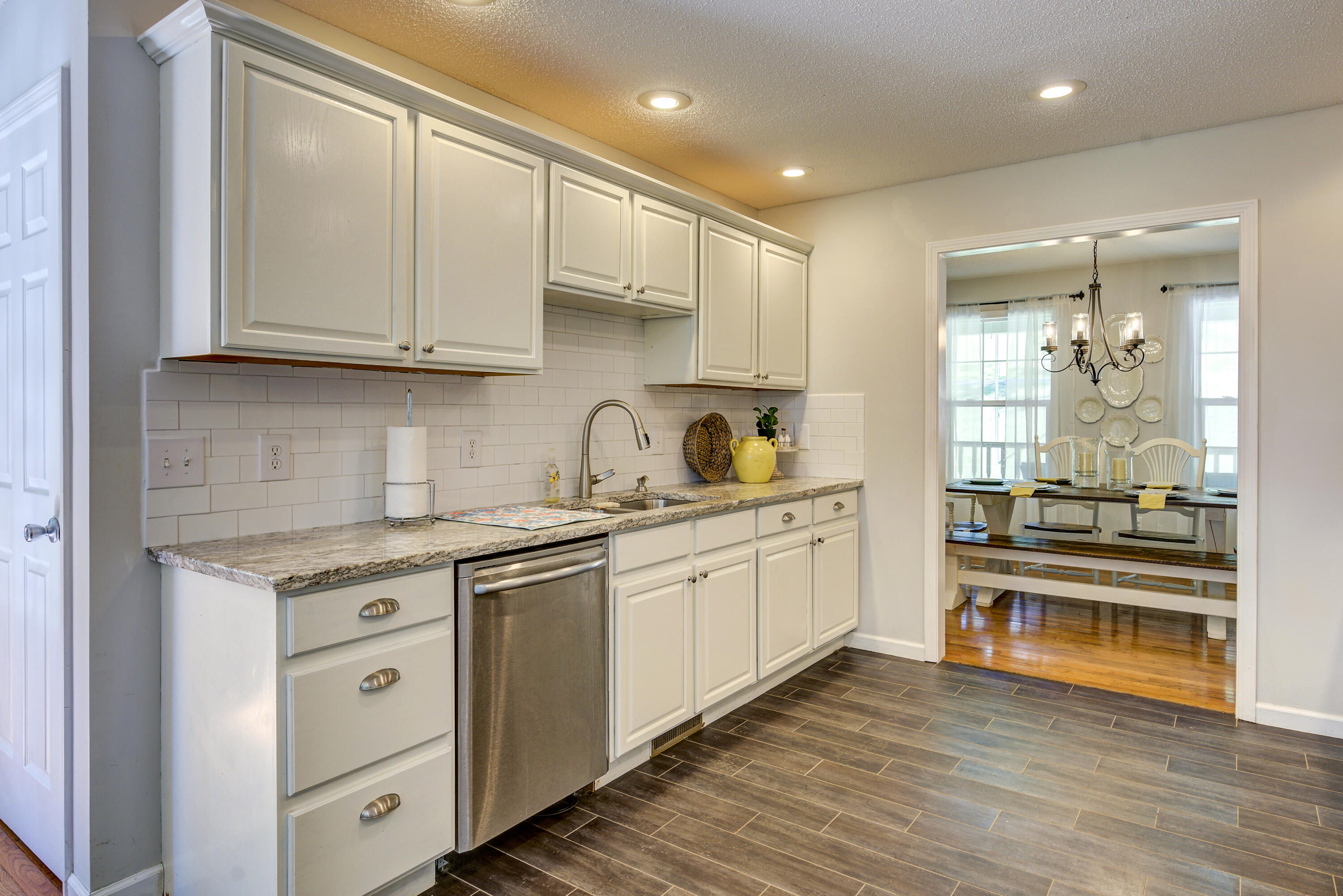 356 Webb Road Piney Flats, TN 37686 - Photo 6 of 34 Webb--8