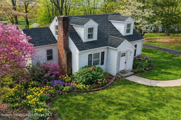 $389,000 | 222 Zandhoek Road, Hurley, NY 12443