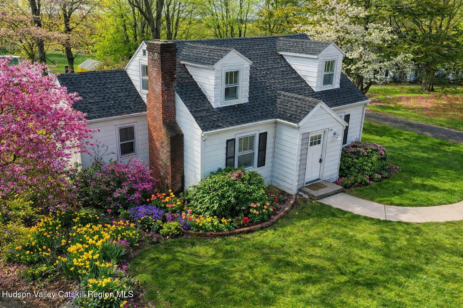 222 Zandhoek Road Hurley, NY 12443 - Photo 2 of 23 front view of a house with a yard