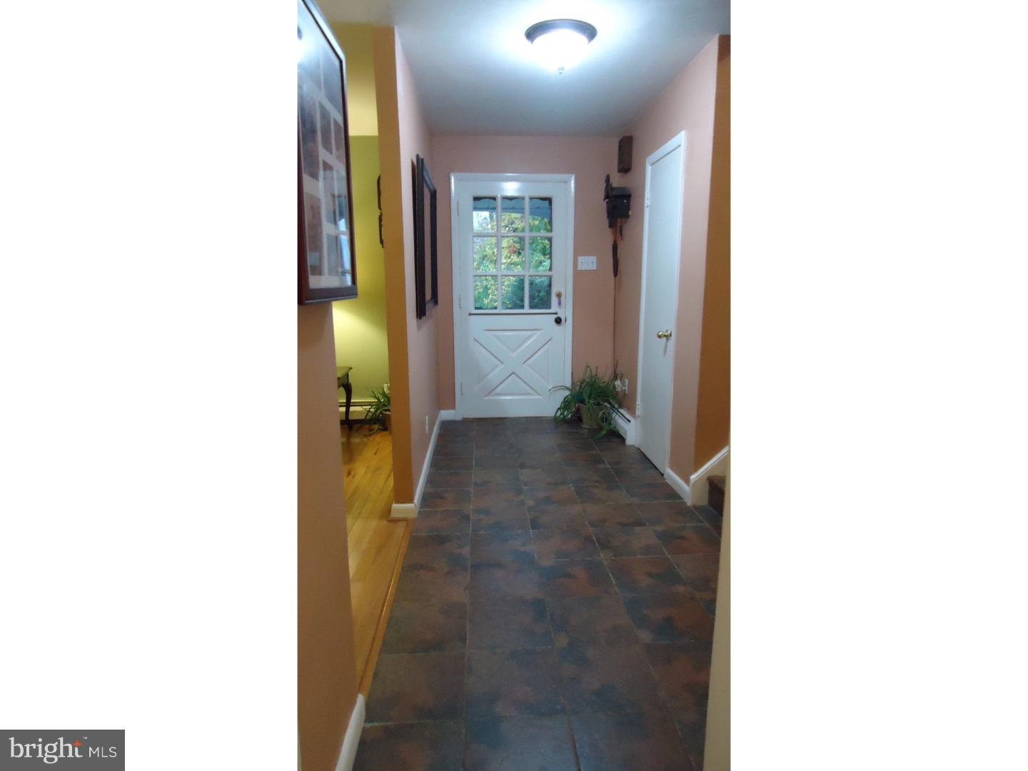 2064 Valley Road Jenkintown, PA 19046 - Photo 5 of 25 Foyer