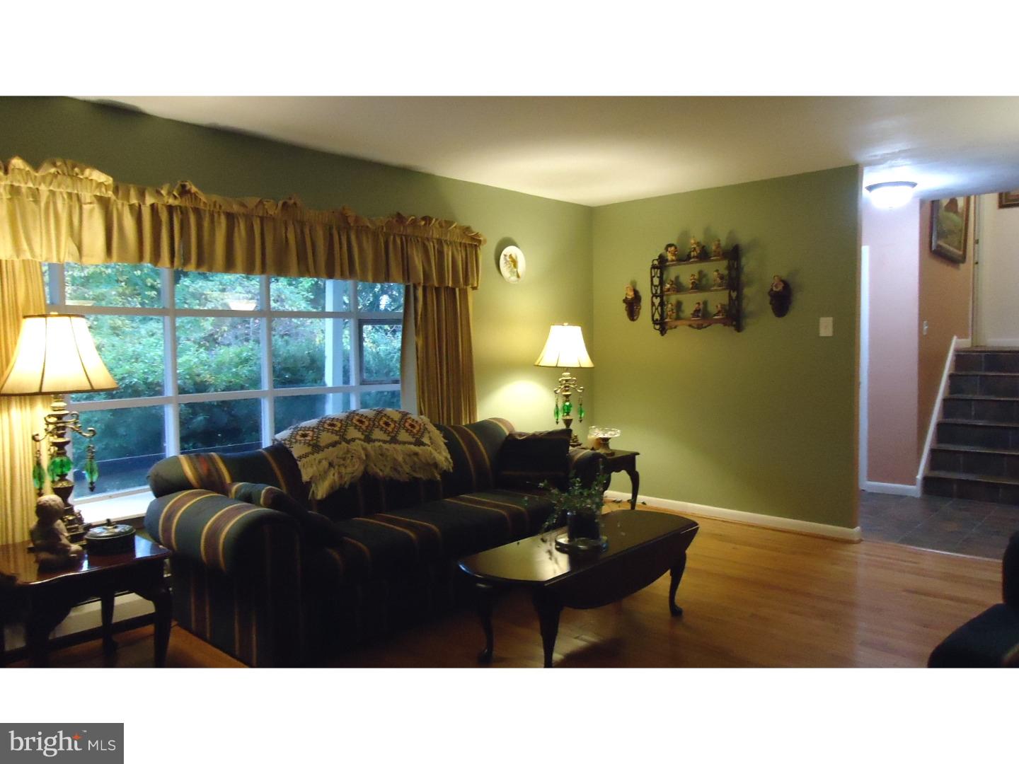 2064 Valley Road Jenkintown, PA 19046 - Photo 7 of 25 Living Room