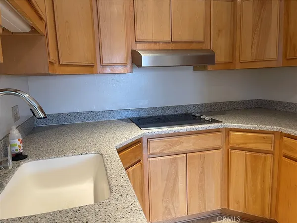$690,000 | 972 East California Boulevard, Unit 306, Pasadena, CA 91106