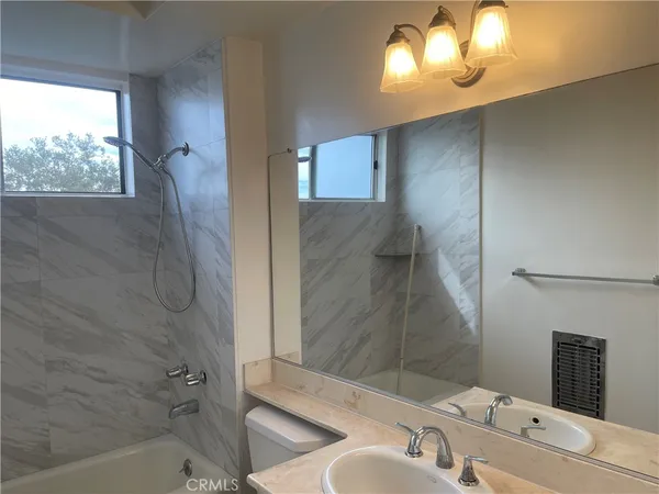 $690,000 | 972 East California Boulevard, Unit 306, Pasadena, CA 91106