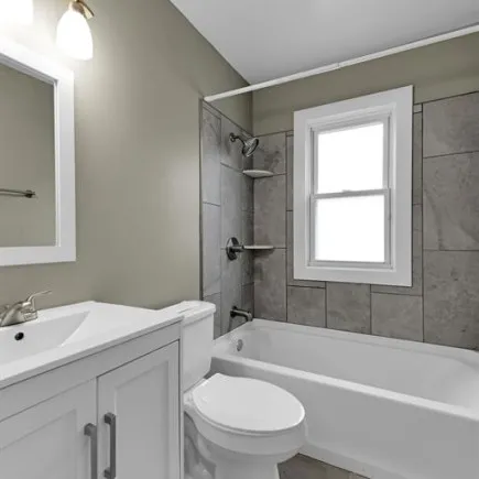 $1,425 | 9082 Louise Street, Livonia, MI 48150