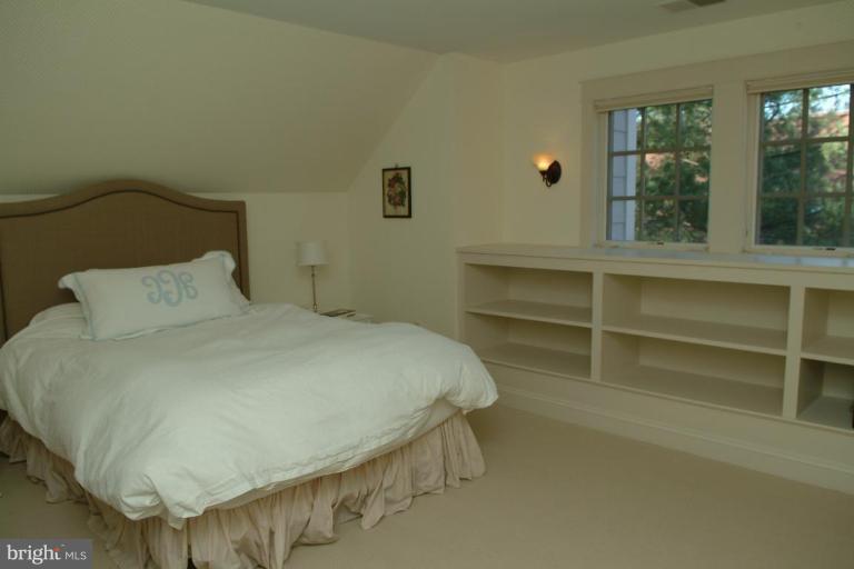 2003 Rockingham Street McLean, VA 22101 - Photo 17 of 30 Bedroom #2