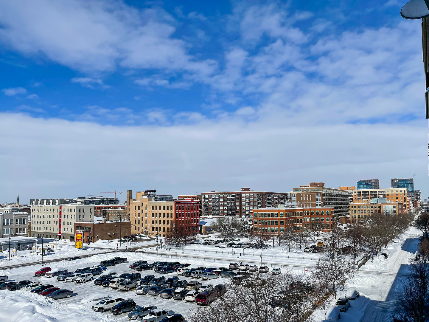 321 South Sangamon Street, Unit 604 Chicago, IL 60607 - Photo 2 of 24 a view of city