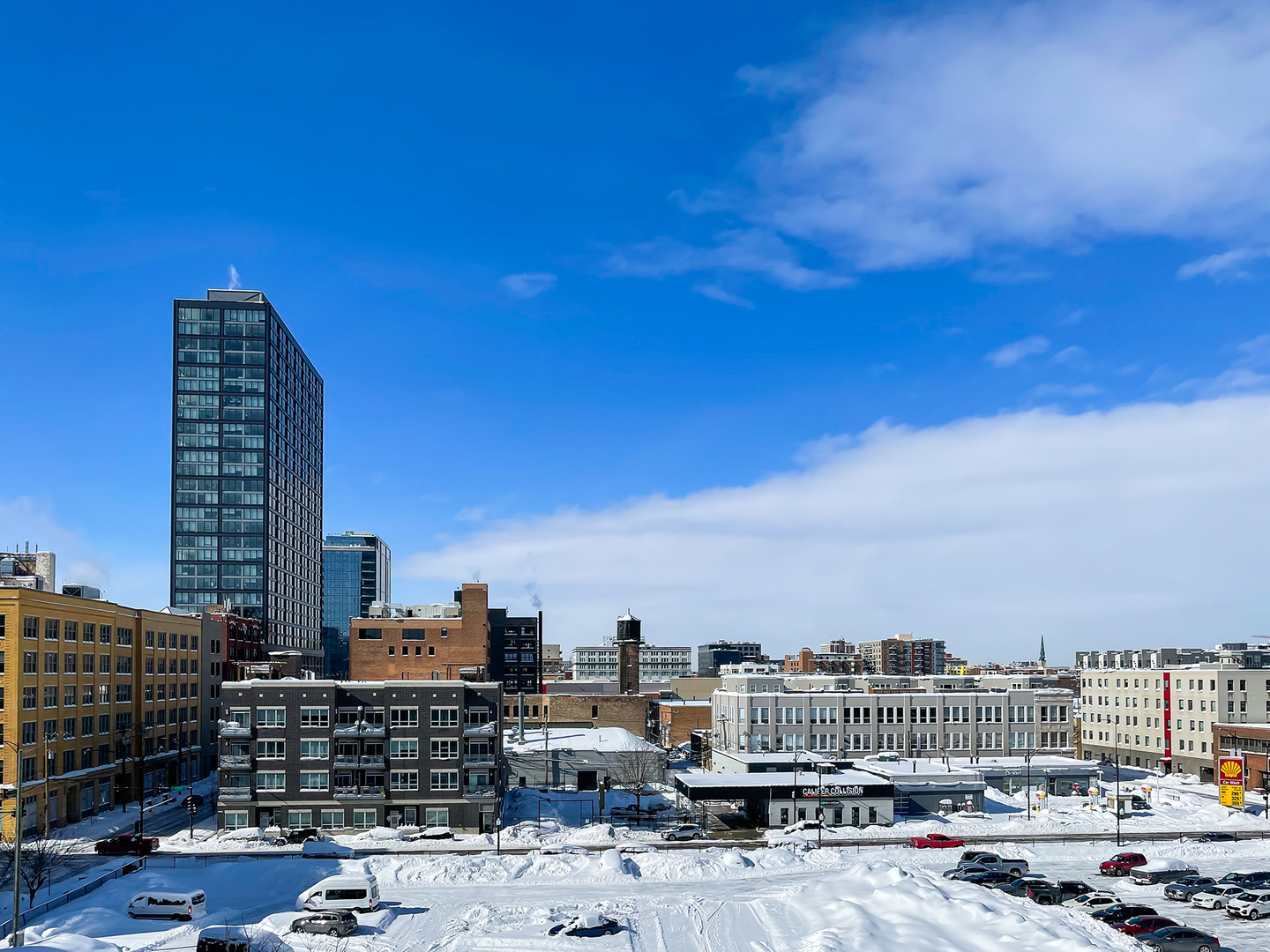 321 South Sangamon Street, Unit 604 Chicago, IL 60607 - Photo 17 of 24 a city view with tall buildings