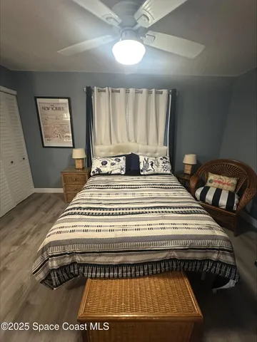 a view of bedroom with furniture