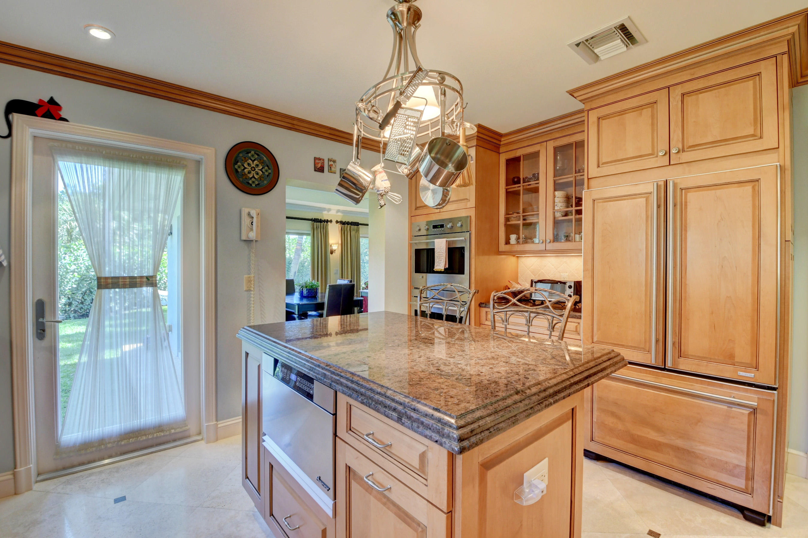 11 Country Road Boynton Beach, FL 33436 - Photo 11 of 22 Kitchen