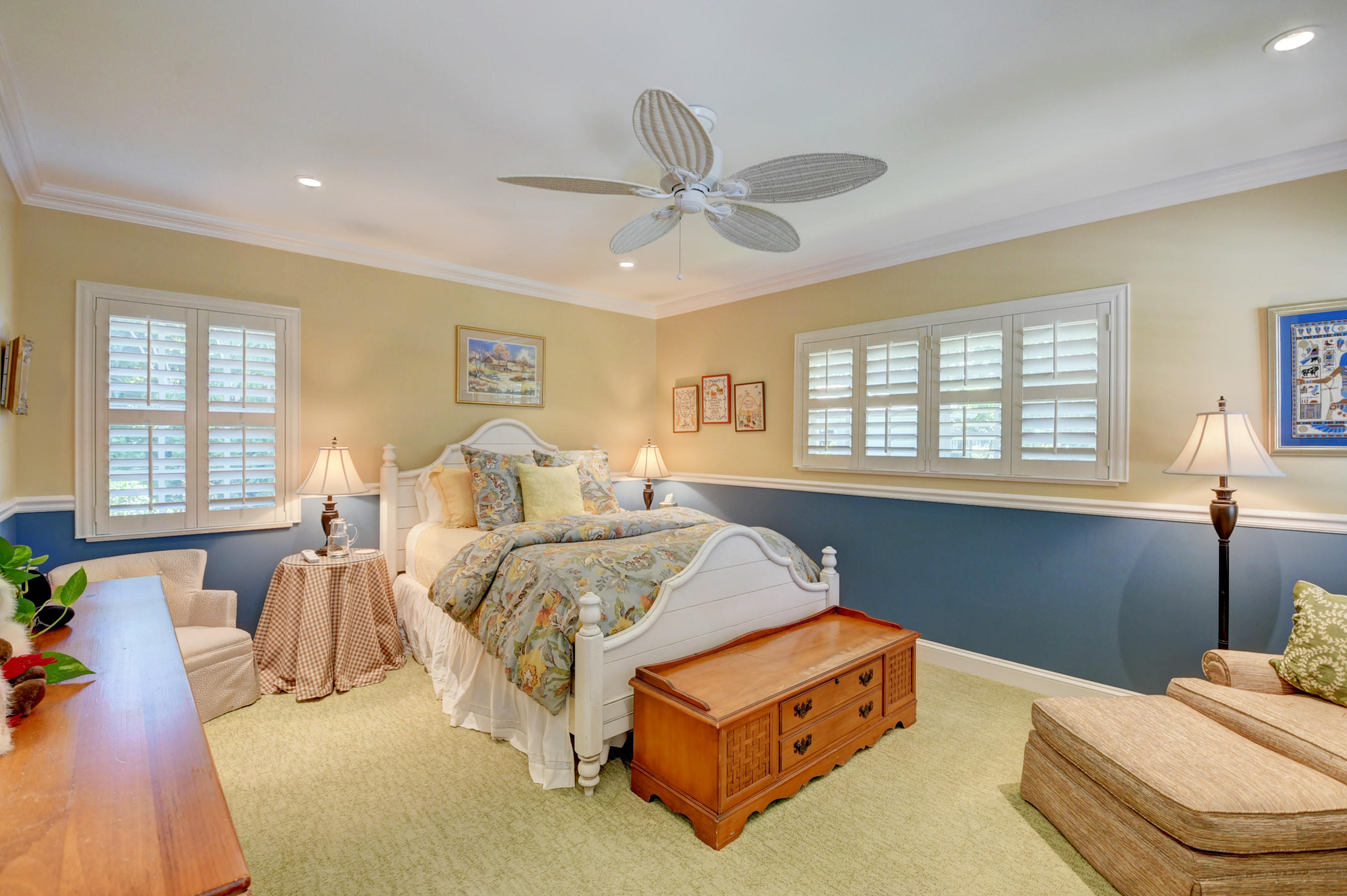 11 Country Road Boynton Beach, FL 33436 - Photo 17 of 22 En Suite Guest Room