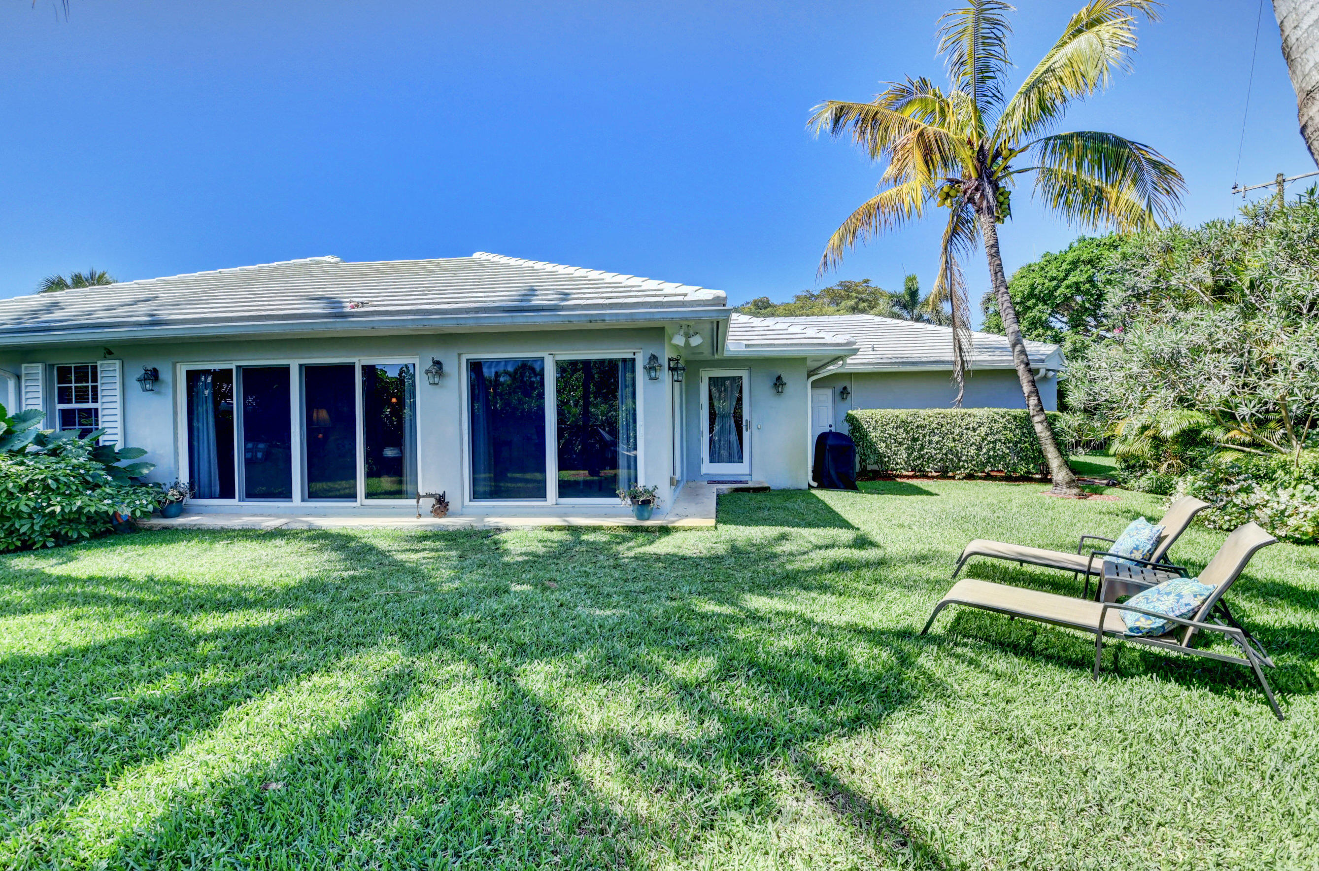 11 Country Road Boynton Beach, FL 33436 - Photo 20 of 22 Backyard 2