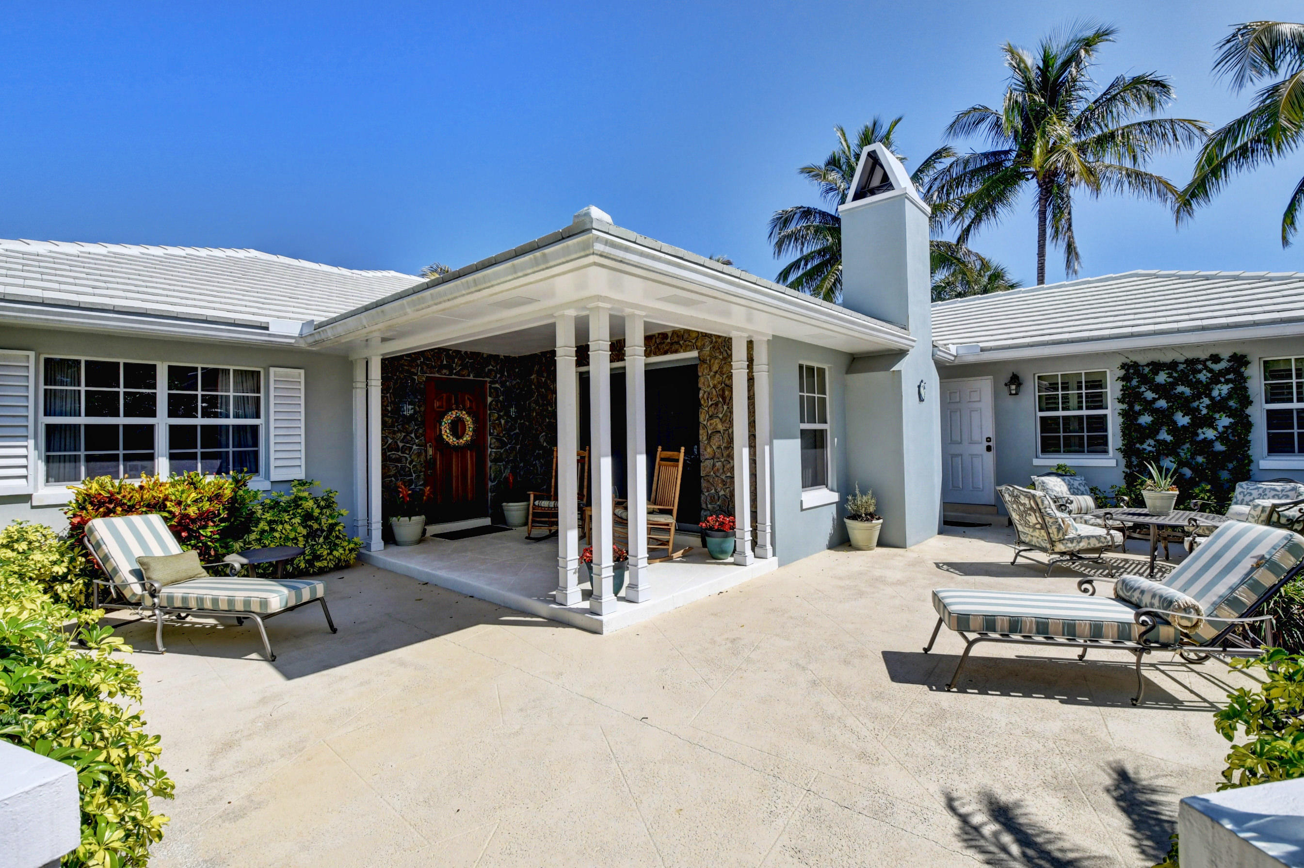 11 Country Road Boynton Beach, FL 33436 - Photo 3 of 22 Front Entry