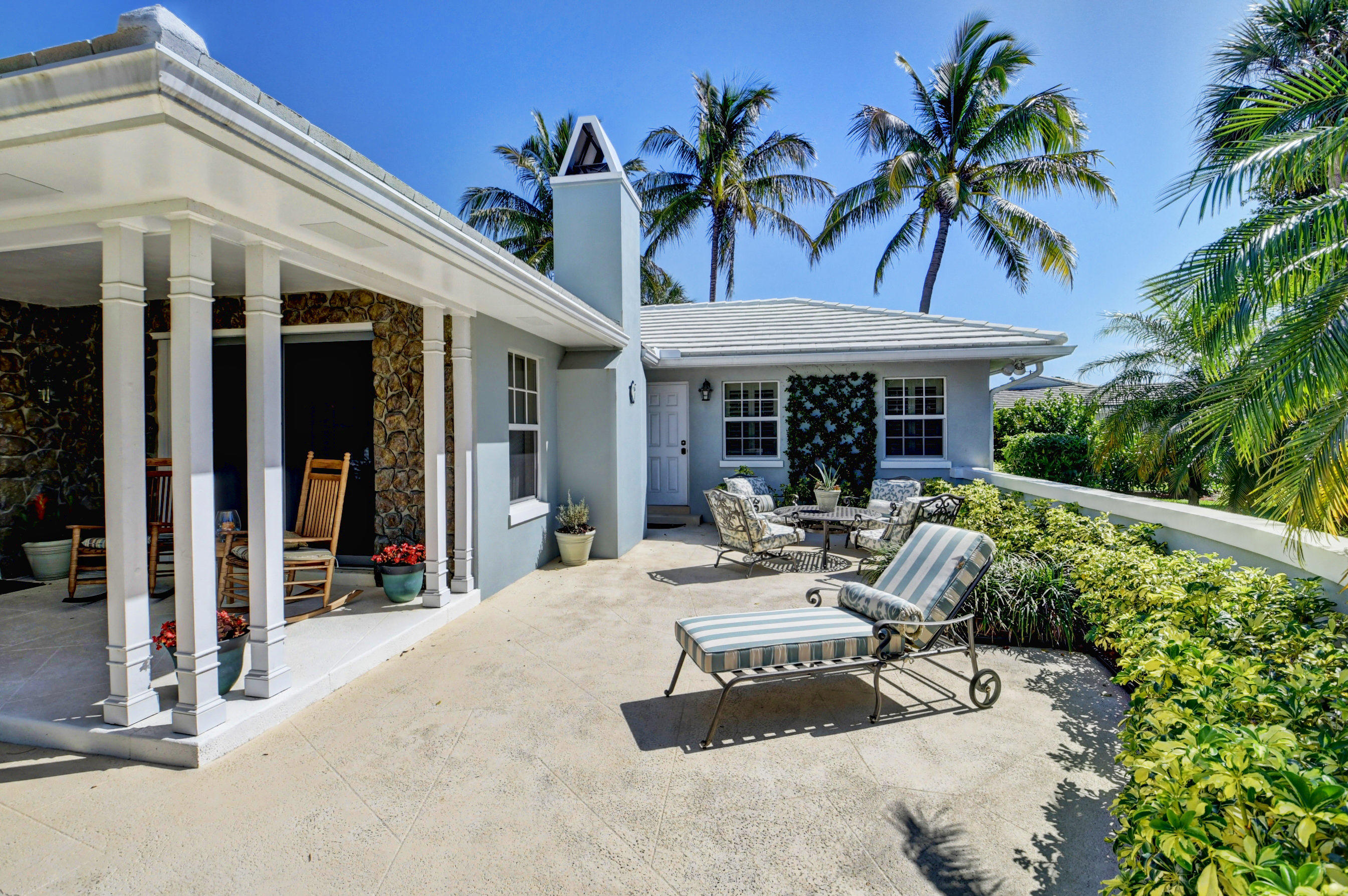 11 Country Road Boynton Beach, FL 33436 - Photo 4 of 22 Patio