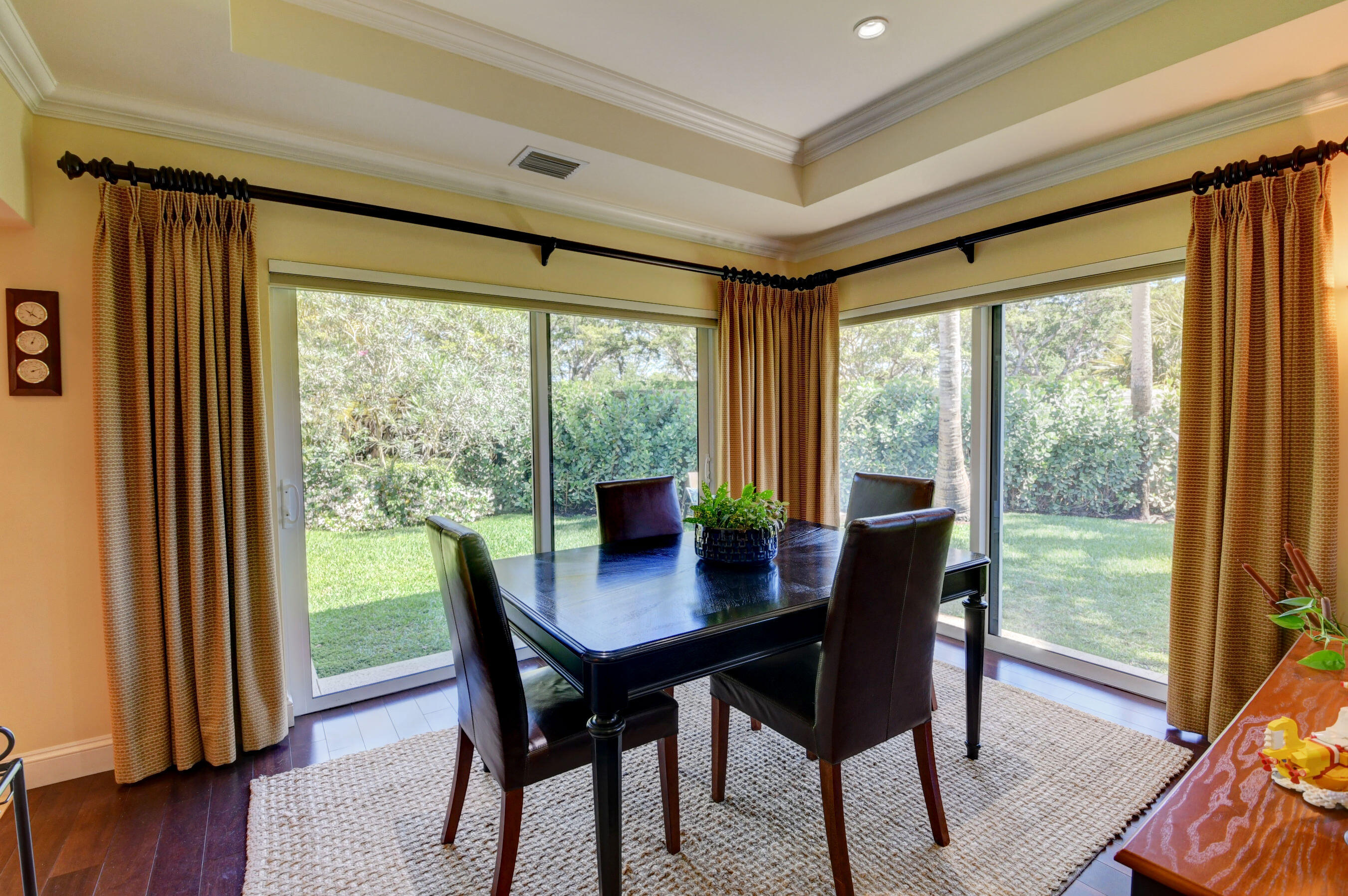 11 Country Road Boynton Beach, FL 33436 - Photo 9 of 22 Family Dining Area