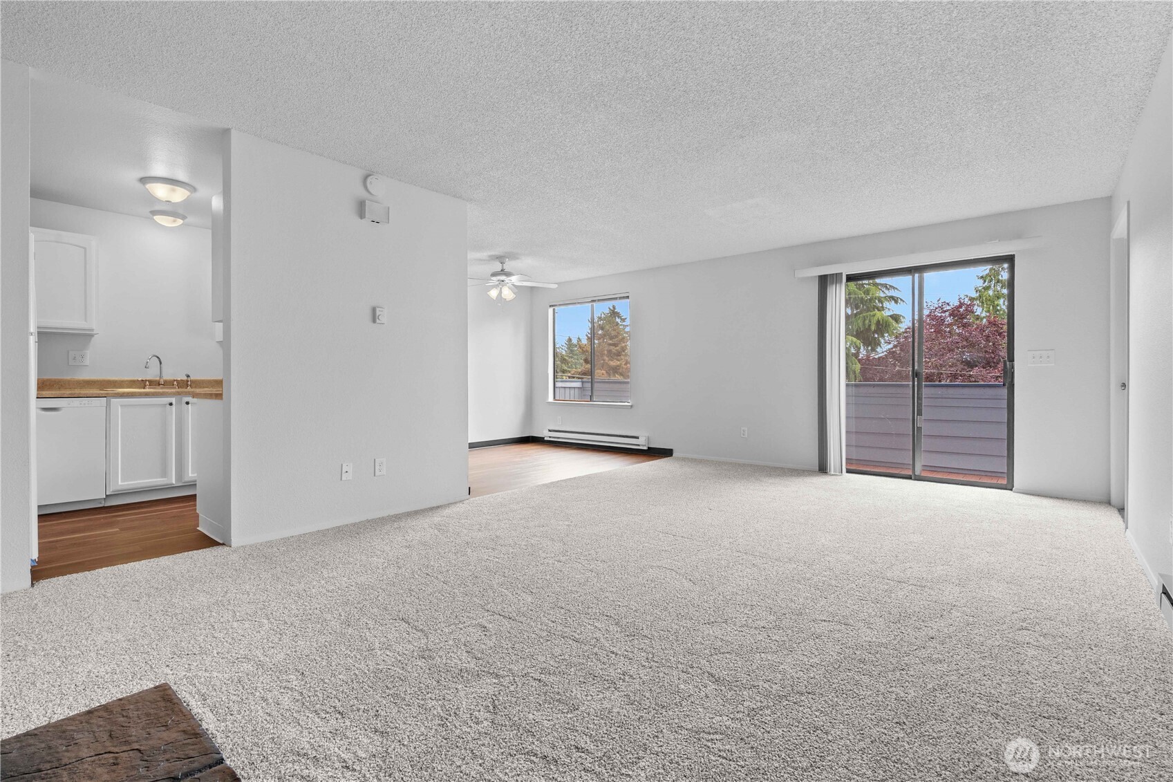 1832 South 330th Street, Unit D Federal Way, WA 98003 - Photo 5 of 21