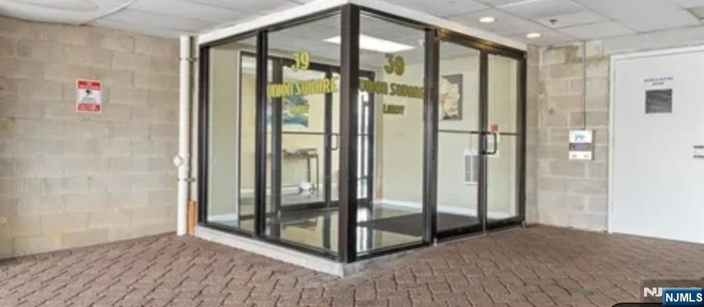 39 Union Street, Unit 301 Hackensack, NJ 07601 - Photo 4 of 14 a view of a interior of the house