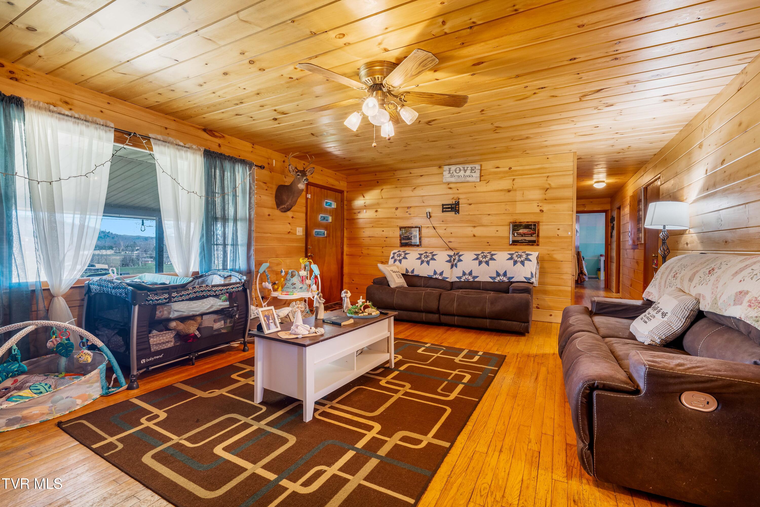 288 Arnold Road Mountain City, TN 37683 - Photo 14 of 27 288 Arnold Rd (28 of 44)