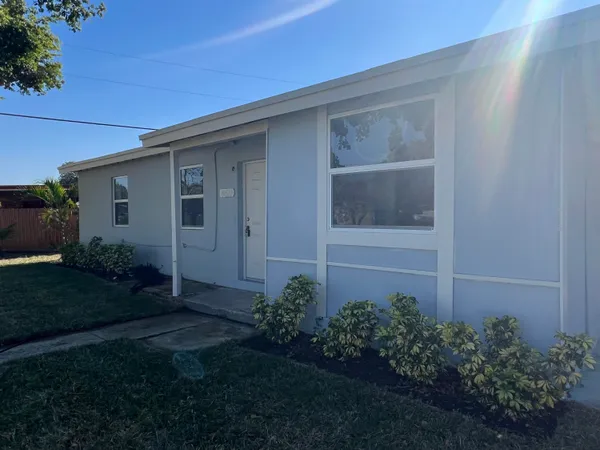 $2,650 | 4611 Northeast 15th Avenue, Pompano Beach, FL 33064