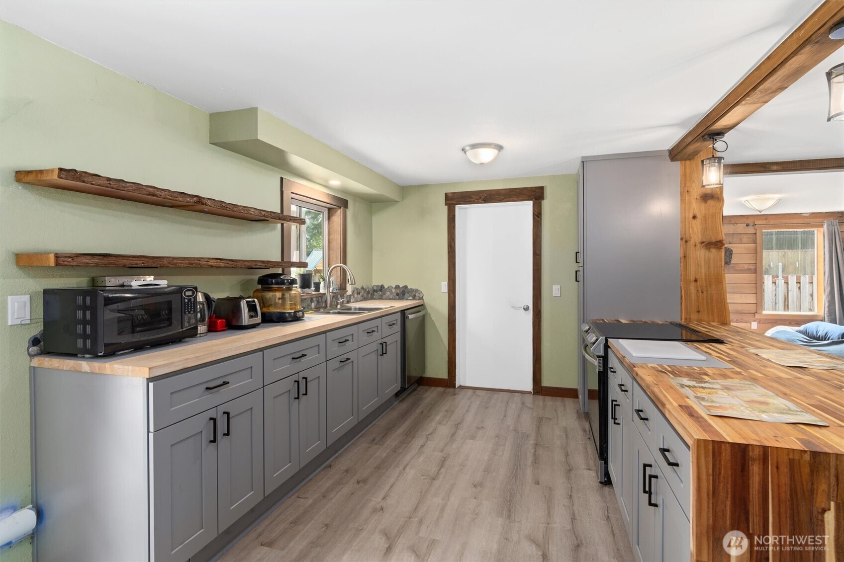 428 Cannon Road Packwood, WA 98361 - Photo 6 of 33 Gallery Image 6