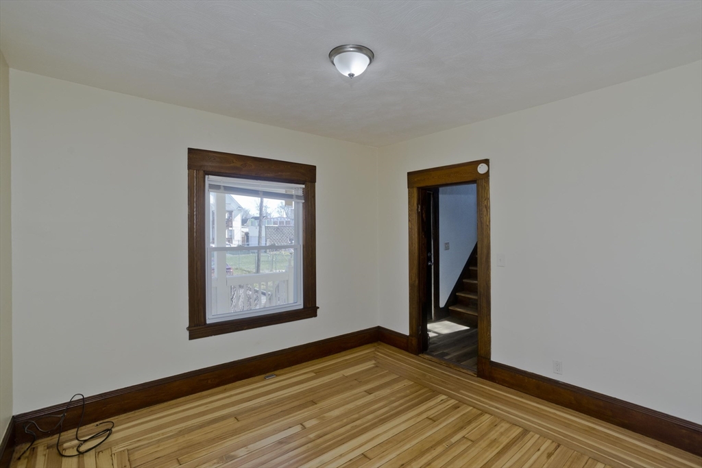 24 Morrell Street Springfield, MA 01104 - Photo 13 of 34