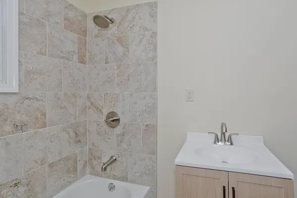 $299,999 | 24 Morrell Street, Springfield, MA 01104